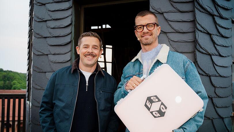 Noch ist völlig unklar, von welchem ungewöhnlichen Ort sich Klaas Heufer-Umlauf (links) und Joko Winterscheidt für die neue Show-Staffel zurückmelden werden. Noch ist völlig unklar, von welchem ungewöhnlichen Ort sich Klaas Heufer-Umlauf (links) und Joko Winterscheidt für die neue Show-Staffel zurückmelden werden.
