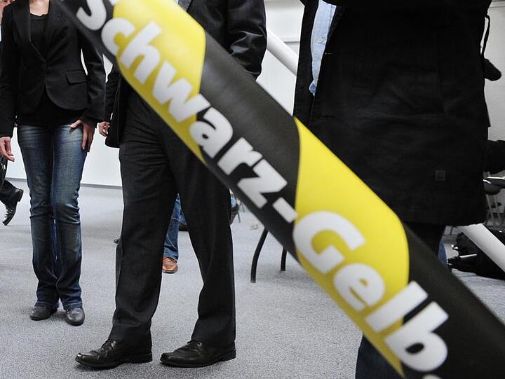Schwarz-gelbes Warnband - zum Zustand der Koalition?