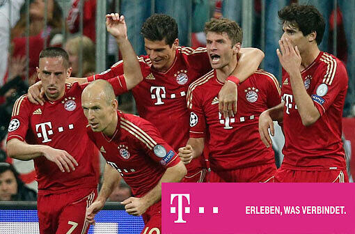Der FC Bayern bekommt die Meisterschaftsschale überreicht - seien Sie live mit dabei.