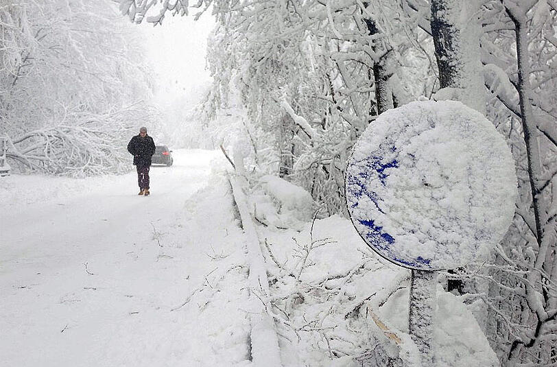 Schneechaos in Norditalien, nahe Pistoia.