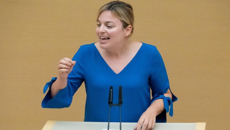 Katharina Schulze, Fraktionsvorsitzende von Bündnis 90/Die Grünen im bayerischen Landtag, spricht.