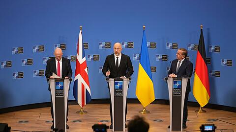 Von den Nato-Verteidigungsministern erhielt die Ukraine einige Hilfszusagen.