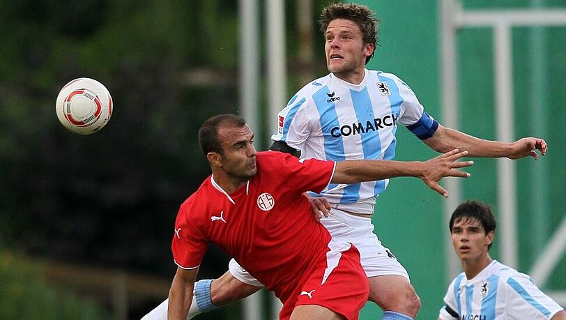 Letztes Spiel mit Trauerflor: 1860 gegen Antalyaspor im Sommer 2010 Letztes Spiel mit Trauerflor: 1860 gegen Antalyaspor im Sommer 2010
