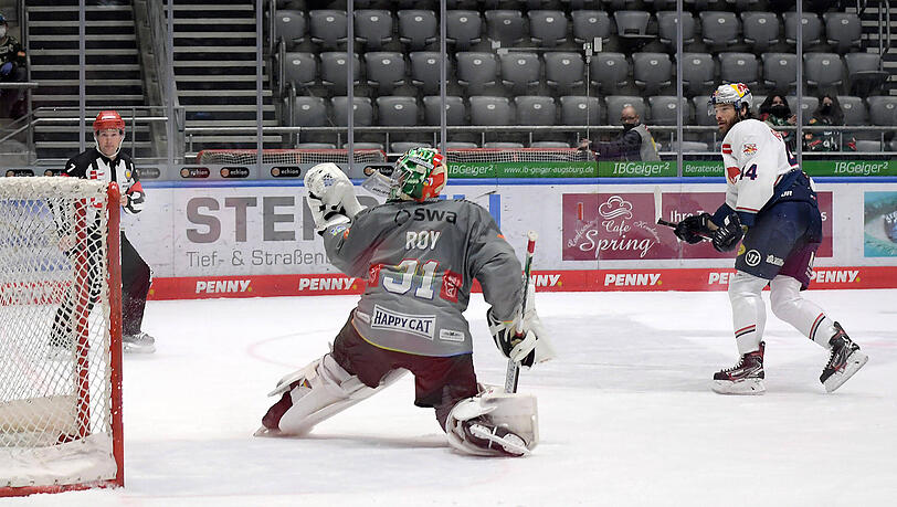 Zach Redmond beim Treffer zum 2:1.