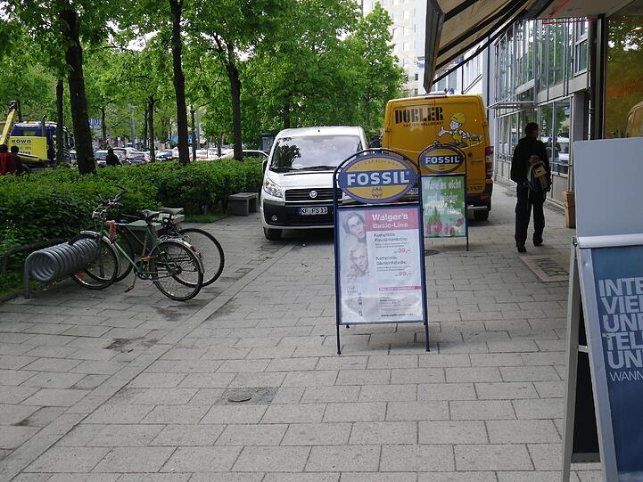 Vielleicht gibt es ganz rechts ein Durchkommen...