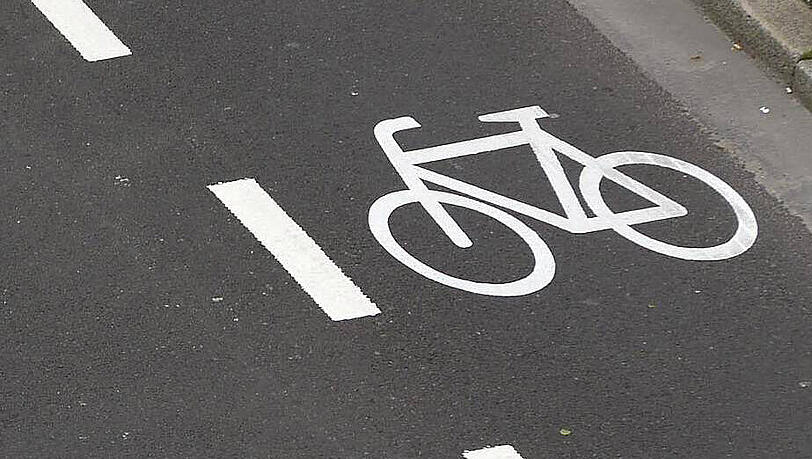 Unfall auf dem Radlweg. (Symbolbild) Unfall auf dem Radlweg. (Symbolbild)
