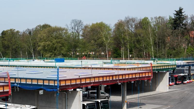Geförderte Elektrobusse stehen auf dem neuen Betriebshof der Hamburger Hochbahn im Stadtteil Alsterdorf. Geförderte Elektrobusse stehen auf dem neuen Betriebshof der Hamburger Hochbahn im Stadtteil Alsterdorf.