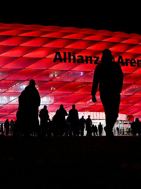 Beim CL-Spiel der Bayern gegen Real Madrid wird es wieder voll werden in der Allianz Arena . Doch der deutsche Rekordmeister warnt seine Fans vor Ticketbetr&uuml;gern. (Archivbild)