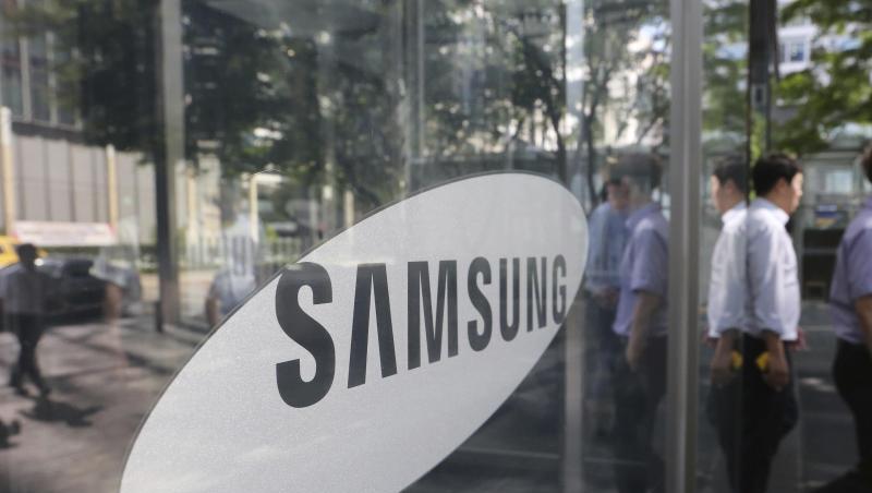 Im Geschäft mit Displays und Smartphones hat es Samsung wiederum mit wachsender Konkurrenz aus China zu tun. Im Geschäft mit Displays und Smartphones hat es Samsung wiederum mit wachsender Konkurrenz aus China zu tun.