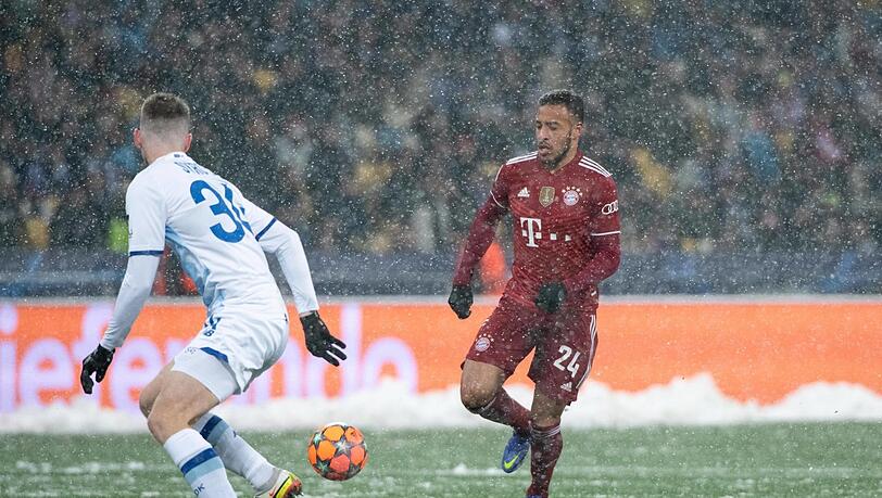 Souverän als Kimmich-Ersatz: Der französische Weltmeister CorentinTolisso überzeugte im defensiven Mittelfeld des FC Bayern. Souverän als Kimmich-Ersatz: Der französische Weltmeister CorentinTolisso überzeugte im defensiven Mittelfeld des FC Bayern.