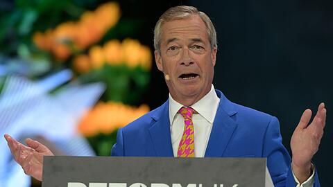 Der Vorsitzende von Reform UK, Nigel Farage, soll den Ermittlern zufolge auch ein m&ouml;gliches Anschlagsziel gewesen sein. (Archivbild)