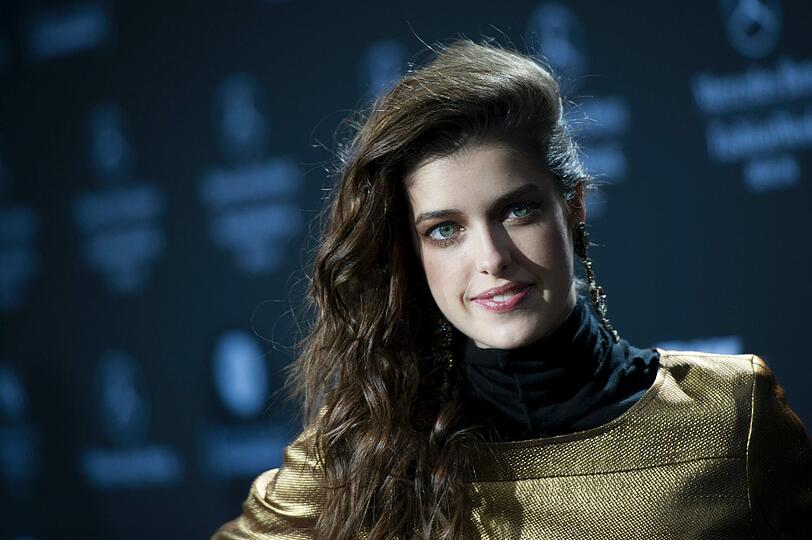 Das deutsche Model Marie Nasemann kommt zur Show von Modeschöpfer Leandro Cano.