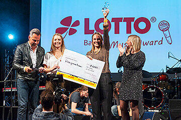 Nach über 100 eingereichten musikalischen Beiträgen bebte die, bis auf den letzten Platz besetzte, Freiheiz-Halle beim großen Finale des &bdquo;LOTTO Bayern MusicAward 2018&ldquo; in München.