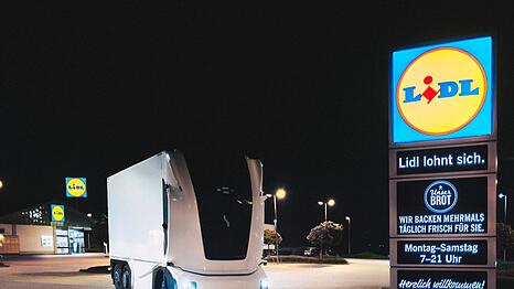 Der E-Lkw von Einride rollt vollkommen selbst&auml;ndig ganz offiziell &uuml;ber &ouml;ffentliche Stra&szlig;en.