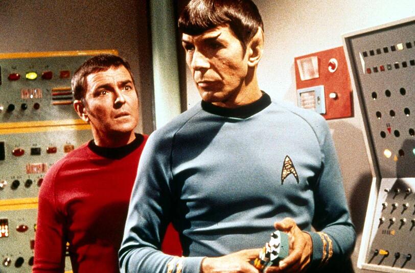 Seine legendäre Rolle als Mr. Spock (vorn): Der US-Schauspieler Leonard Nimroy, heute 82, ist erkrankt.