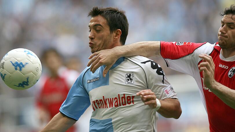 2. Mai 2008 in der Allianz Arena: Berkant Göktan vom TSV 1860 im Zweikampf mit Kevin Schlitte vom SC Freiburg.