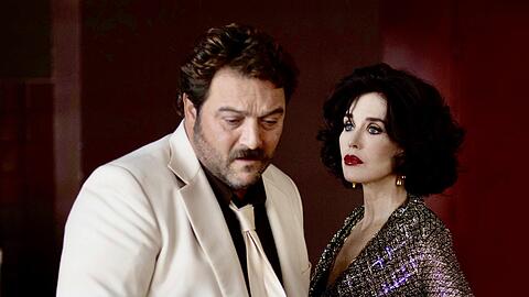 Eröffnungsfilm, neu nach Fassbinder: Denis Ménochet und Isabelle Adjani in "Peter von Kant" von François Ozon.