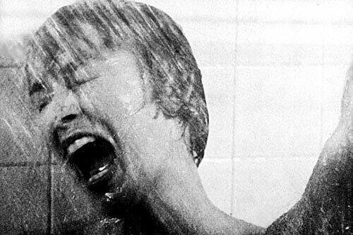 Jennifer Leigh im Film "Psycho"