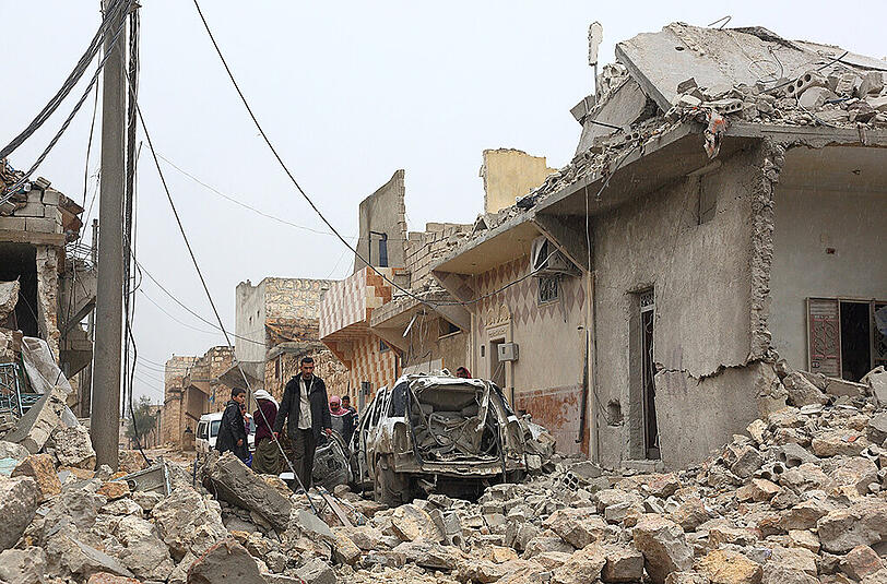 In Aleppo wird seit Tagen gekämpft. Alle 25 Minuten würde nach Angaben des UN-Sonderbeauftragten Staffan de Mistura ein Syrer getötet. Foto: Jan A. Nicolas