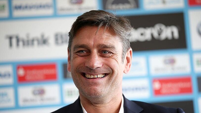 Möchte das chronische 1860-Chaos durch positive Gefühle, Ruhe und Stabilität beseitigen: Löwen-Sportchef Oliver Kreuzer. Möchte das chronische 1860-Chaos durch positive Gefühle, Ruhe und Stabilität beseitigen: Löwen-Sportchef Oliver Kreuzer.