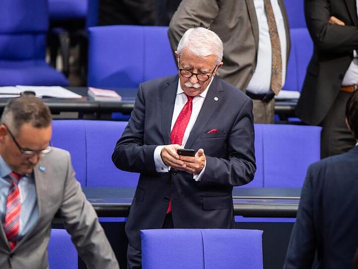 Paul Viktor Podolay ist schon der vierte Kandidat der AfD für das Amt des Bundestags-Vizepräsidenten.