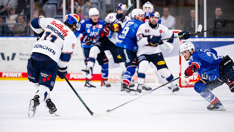 Markus Eisenschmid (l.) zieht gegen die Adler Mannheim ab. Der Chancenverwertung ist weiterhin das große Manko beim Eishockeyclub. Markus Eisenschmid (l.) zieht gegen die Adler Mannheim ab. Der Chancenverwertung ist weiterhin das große Manko beim Eishockeyclub.