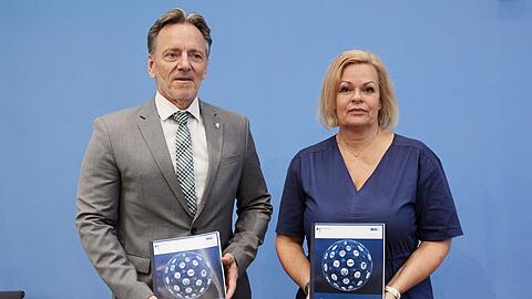 Der durch kriminelle Banden entstandene Schaden erreichte 2023 einen neuen Höchststand im Vergleich zu den vergangenen zehn Berichtsjahren.