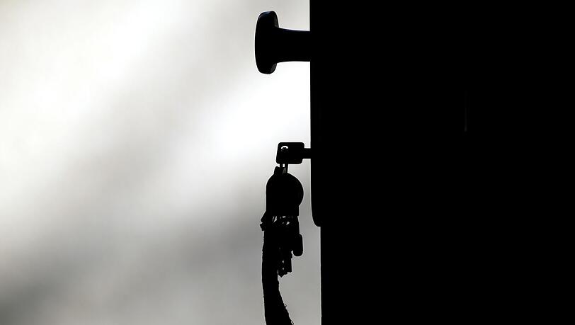 T&auml;ter t&auml;uschen bei &Uuml;berf&auml;llen an Haus- und Wohnungst&uuml;ren oft Notlagen vor. (Symbolbild)