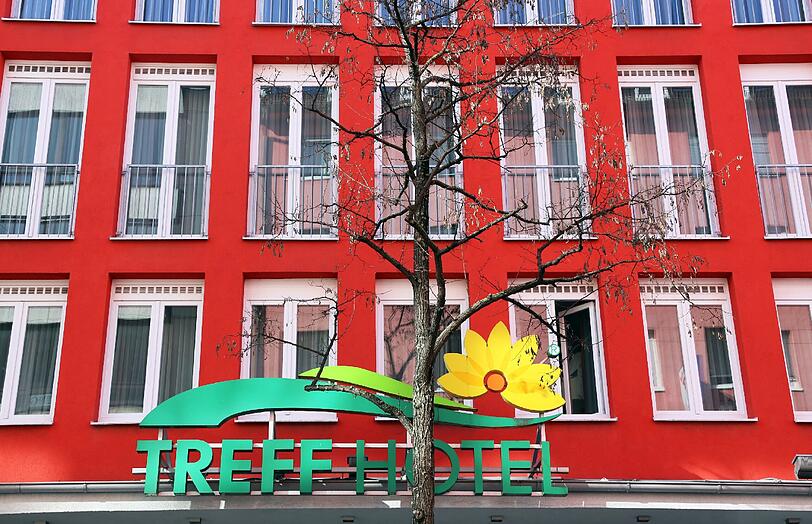 Das "Treff Hotel", nach eigenen Angaben "zentral gelegen in dieser leidenschaftlich lebendigen Landeshauptstadt".