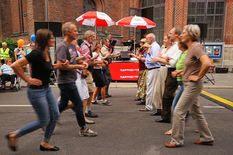 Spaß an der Isar: das Party-Wochenende auf und zwischen den Brücken.