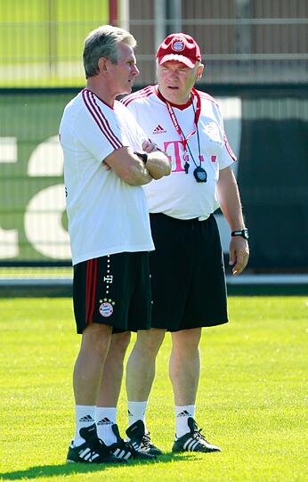 Jupp Heynckes hatte bei seiner  Rückkehr zu Bayern München nur einen Rumpfkader zur Verfügung. Bei  der ersten Trainingseinheit am Montag standen gerade einmal sieben  Profis auf dem Platz. Die Bilder