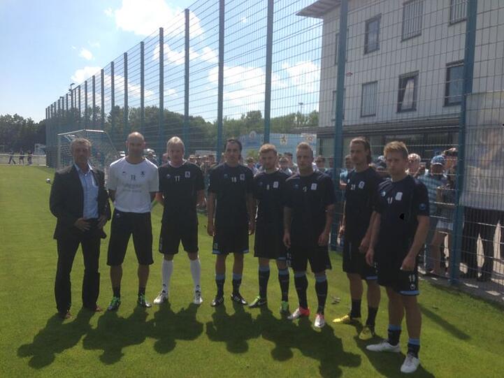 Am Samstag hieß es bei den Löwen wieder schwitzen: Als erstes Profi-Team starteten die Sechz?ger in die Saisonvorbereitung. Wir zeigen die Bilder vom Trainingsauftakt.
