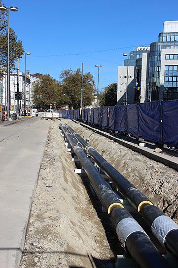 Erste Baugruben sind am Vorplatz des Münchner Hauptbahnhofs zu sehen