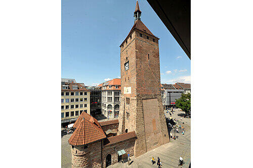 Muss saniert werden: der Weiße Turm in der City.