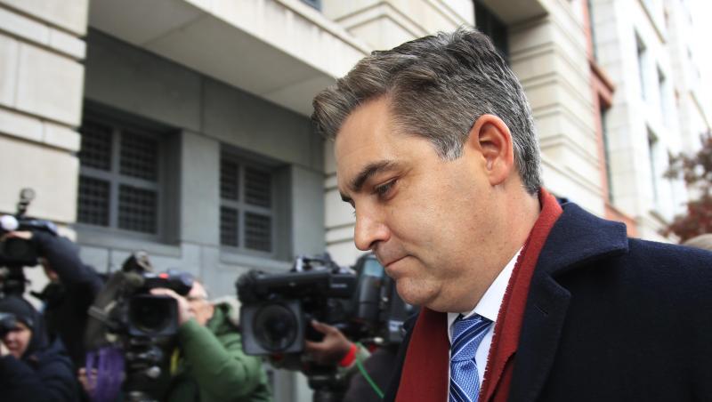 CNN-Reporter Jim Acosta auf dem Weg zum Gericht. CNN-Reporter Jim Acosta auf dem Weg zum Gericht.