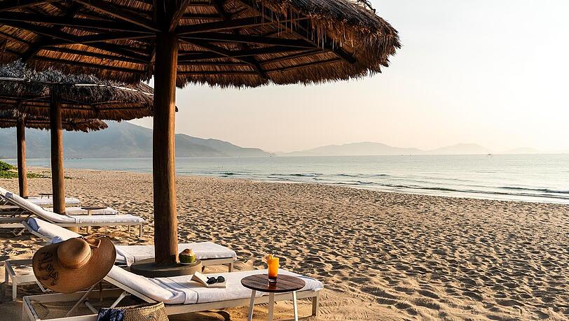 Der Sandstrand zählt zu den schönsten in Südvietnam. Der Sandstrand zählt zu den schönsten in Südvietnam.