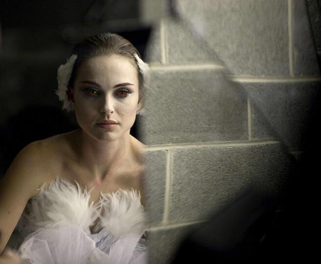 Wie viel hat Natalie Portman in Black Swan selbst getanzt? Über diese Fragen streiten das Filmstudio und die Double-Ballerina.