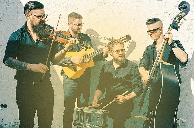 Django 3000 (mit Shantel & Bucovina Club Orkestar)rocken am 10. Juli die Musik-Arena auf dem Toolwood.