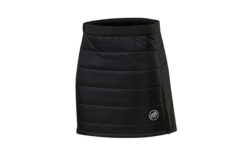 Ein Stück Extra-Wärme: Für Frauen hat Mammut den isolierenden Rock Botnica IS Skirt, der vor der Abfahrt über die Hose gezogen werden kann.