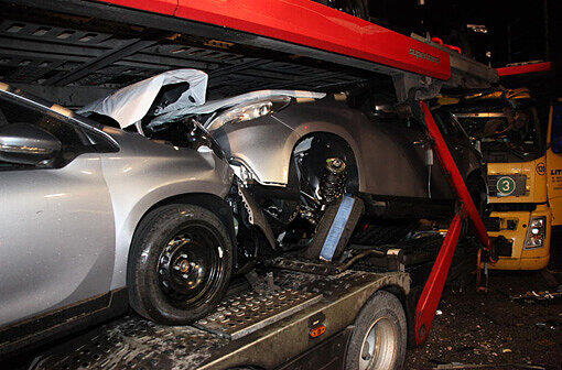 Schwerer Verkehrsunfall bei einem Überholmanöver auf der B12: die Bilder.