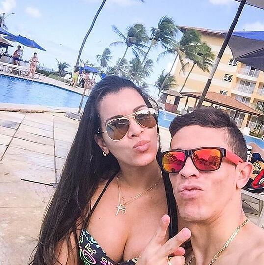 Arsenal London: Innenverteidiger Gabriel Paulista und seine Frau