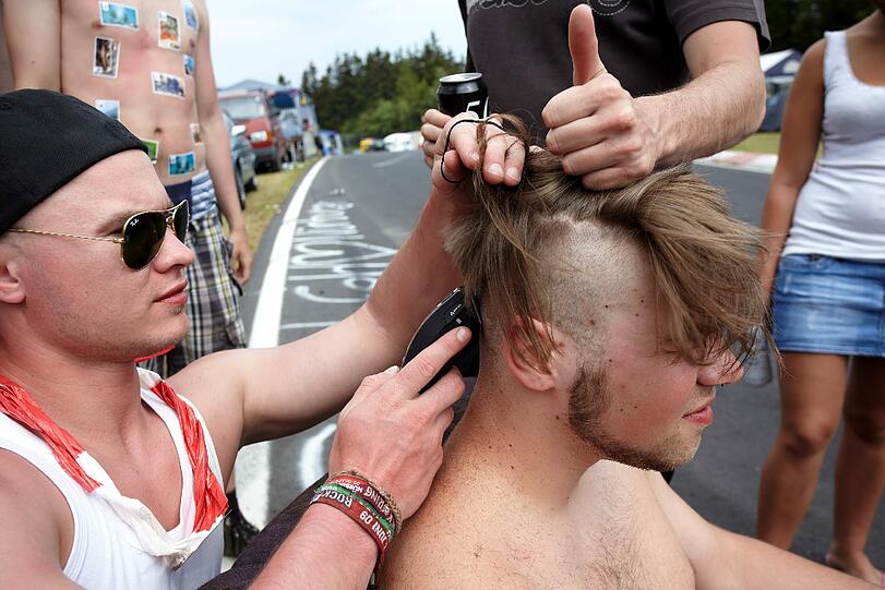 Sonne, Beats und gute Laune: Hunderttausende Musikfans feiern bei den Festivals "Rock im Park" in Nürnberg und "Rock am Ring" auf dem Nürburgring. Die besten Bilder des Wochenendes.