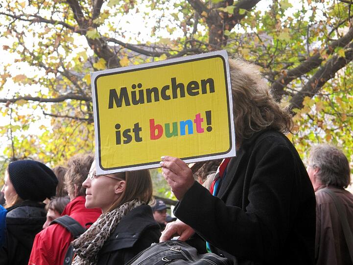 Auch die Initiative "München ist bunt" beteiligt sich an der Kampagne "Laut gegen Brauntöne".