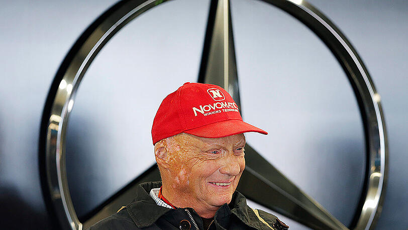 Niki Lauda ist seit Ende 2012 bei Mercedes beschäftigt und hält mittlerweile zehn Prozent der Anteile am Team. Niki Lauda ist seit Ende 2012 bei Mercedes beschäftigt und hält mittlerweile zehn Prozent der Anteile am Team.