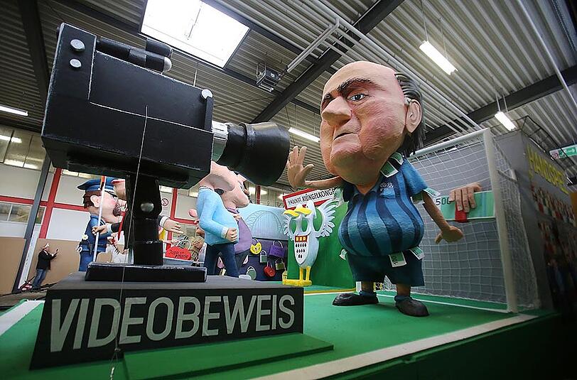 Sepp Blatter und die FIFA sind auch im Kölner Karneval ein wichtiges Thema.