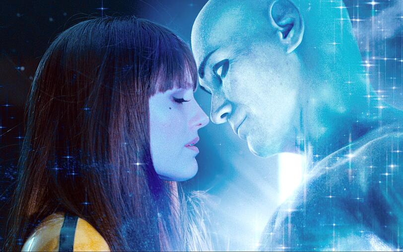 Ihre Liebe h&auml;lt ihn am Leben: The Silk Spectre (Malin Akerman) und Dr. Manhattan (Billy Cudrup).