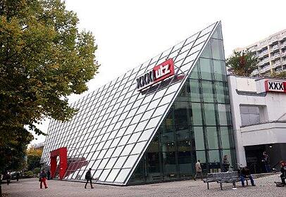 Bis Ende 2013 war der M&ouml;belriese XXXLutz an der Schwanthalerh&ouml;he.