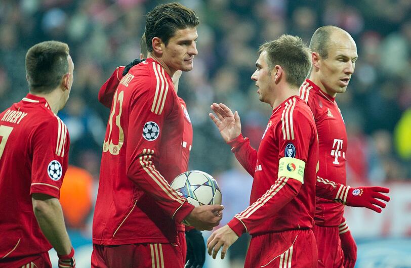 PHILIPP LAHM NOTE 3:
Wenig beschäftigt, beim 1:2 in der 50. Minute allerdings recht weit weg von Torschütze De Guzman.