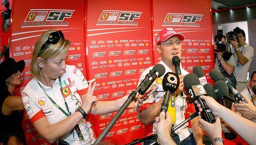 Schon als Michael Schumacher noch bei Ferrari fuhr, war Sabine Kehm ständig an seiner Seite.