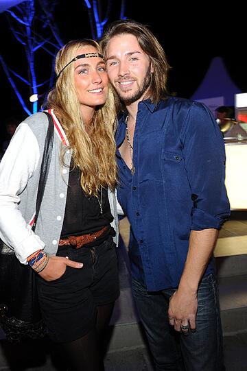 Hier zeigt er seine Neue: Gil Ofarim mit Verena Brock.